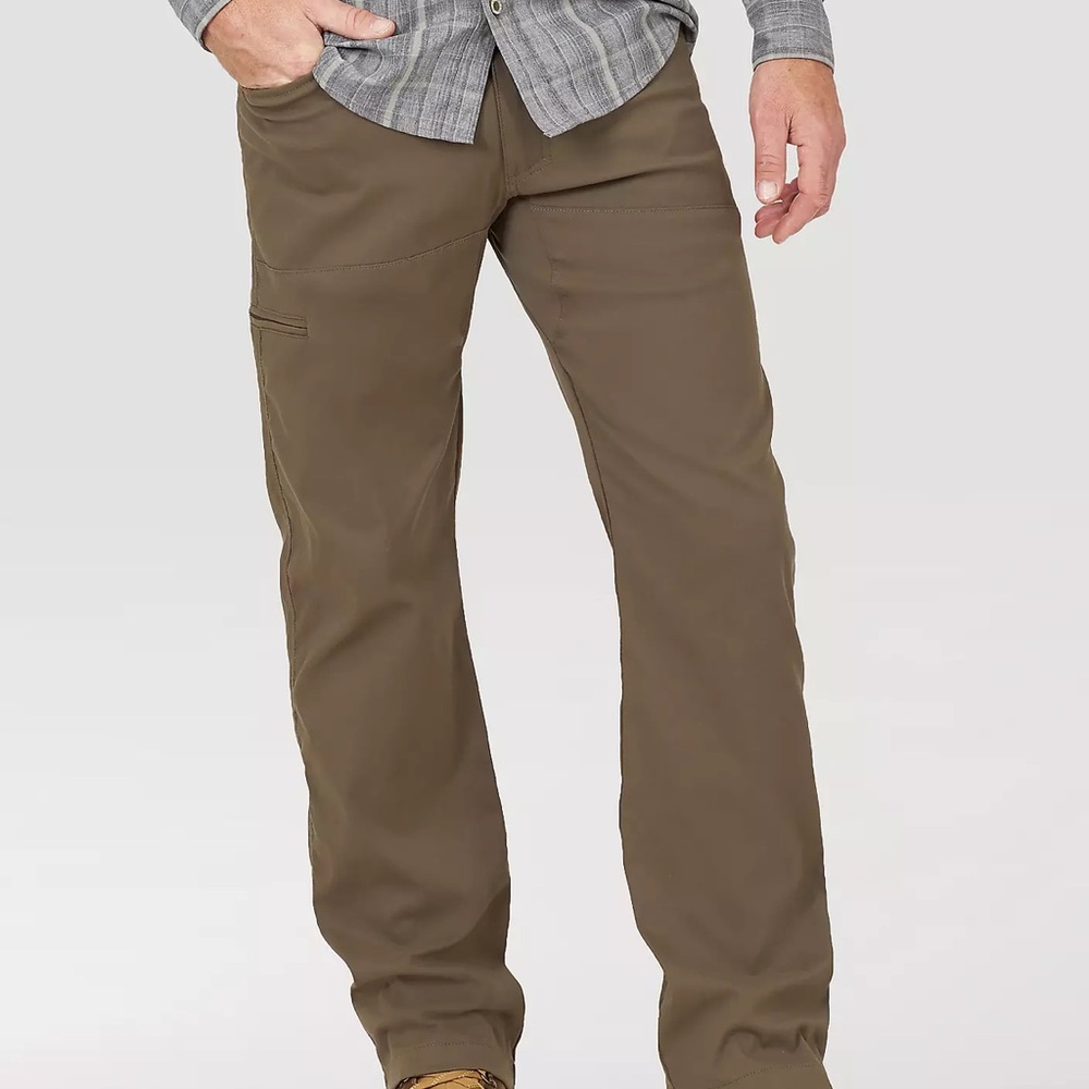 Wrangler ATG 30x30 Men’s Cliff Side Utility Pant - Tan with side pocket